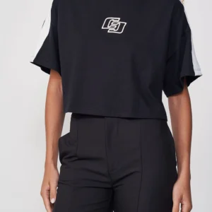 Camiseta Colcci Feminina Com Detalhe Em Listras E Logo